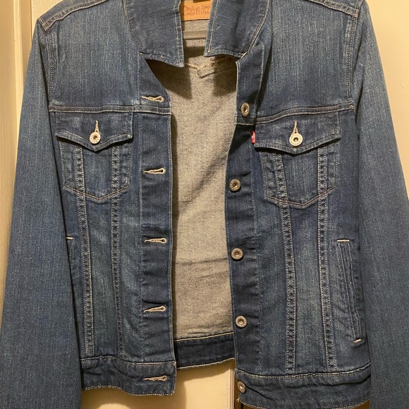 Jean jacket - Picture 2 of 3